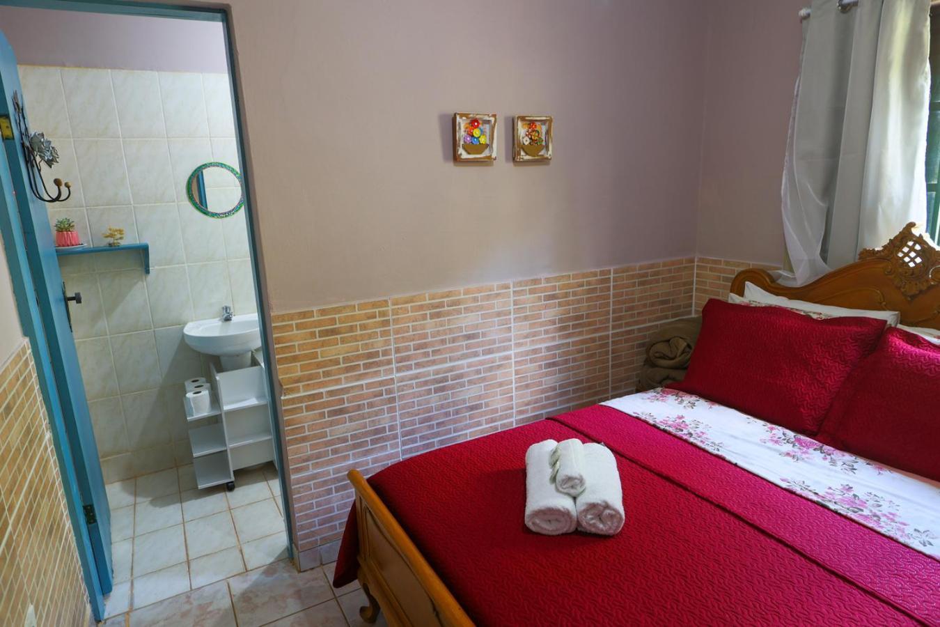 Bed and Breakfast Pousada Linda Flor à Alto Paraíso de Goiás Extérieur photo